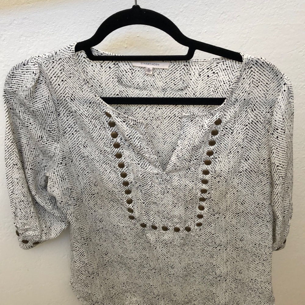 Moni Abstract Chevron Stud Detail Blouse